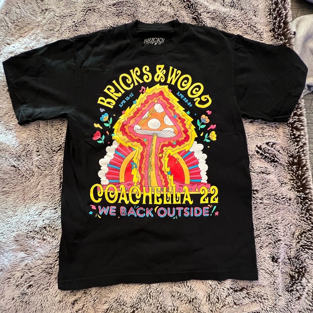 Bricks And Wood X Coachella 2022 Black Mushroom T-Shirt Unisex Size Small